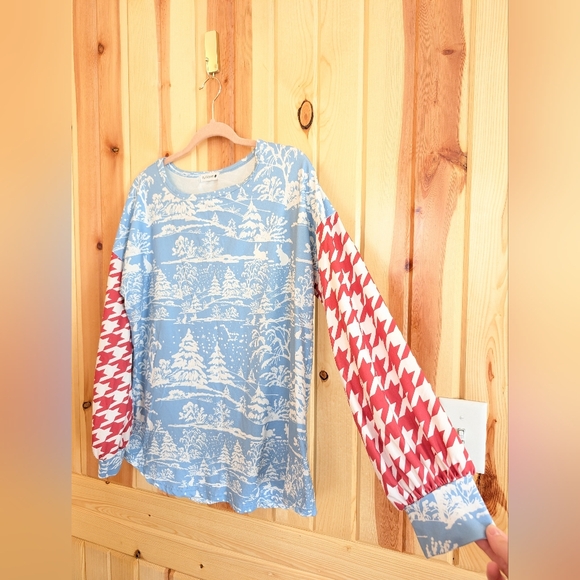Women's Nuggles L Blue and Red Winter Scene Houndstooth Long Sleeve Soft Tee Top - Picture 3 of 4